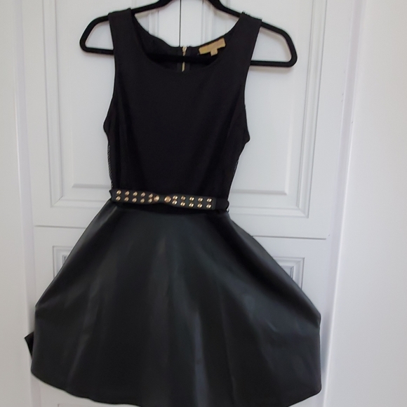 princess vera wang Dresses & Skirts - Black dress Princess Vera Wang